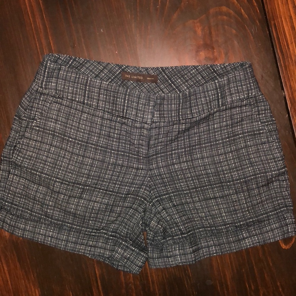 The Limited - Cuffed Shorts - Black & White Design
